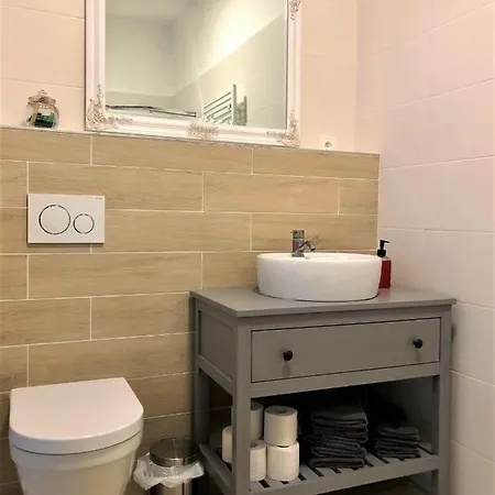 Apartman V Sedmidomku Lejlighed Desná